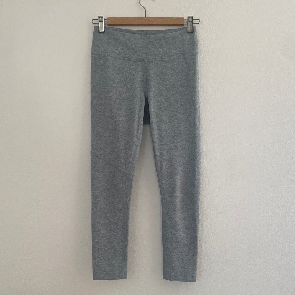 Outdoor Voices 7/8 Length Gray Leggings S